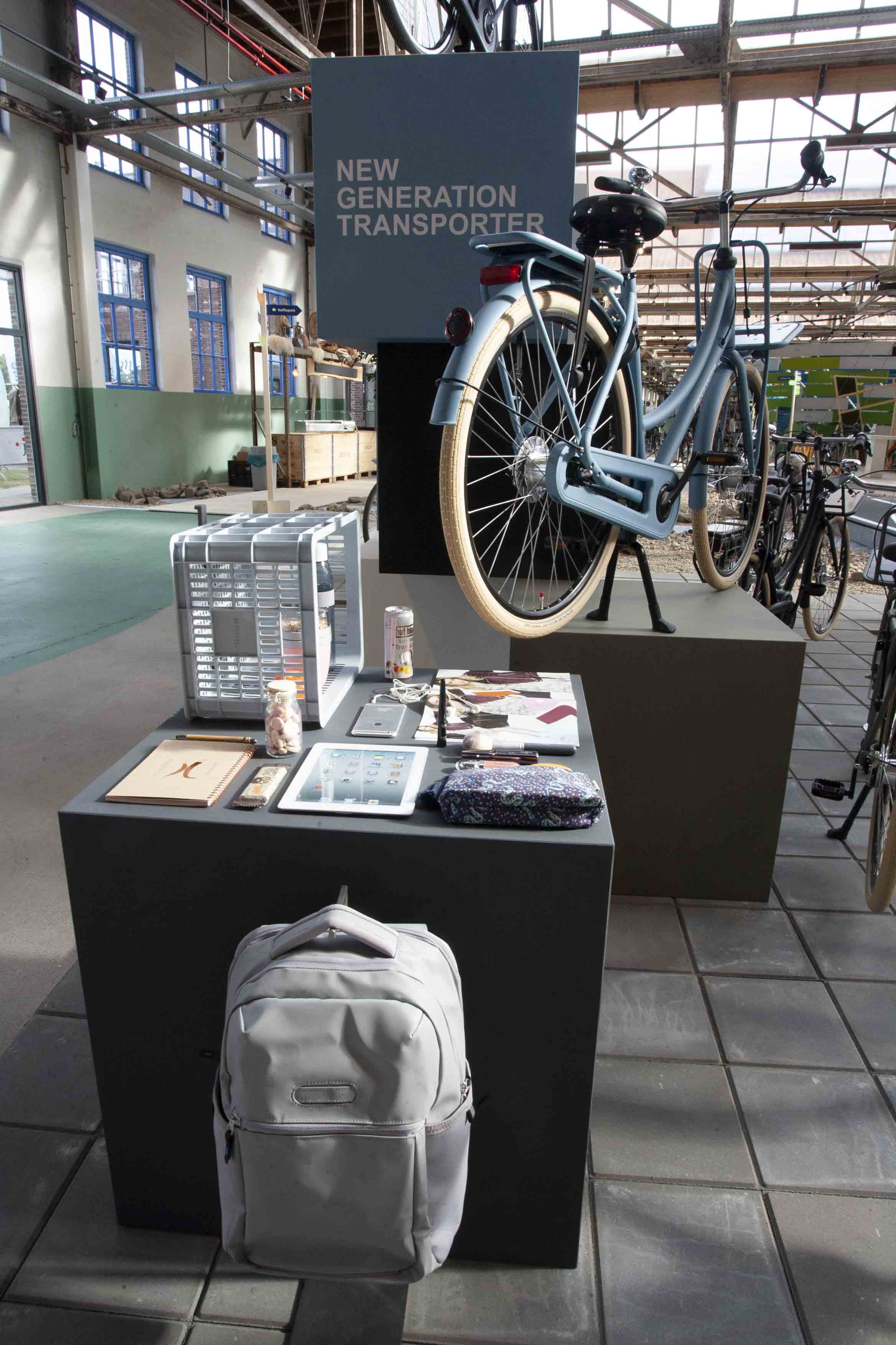 Presentatie fiets en accesoires